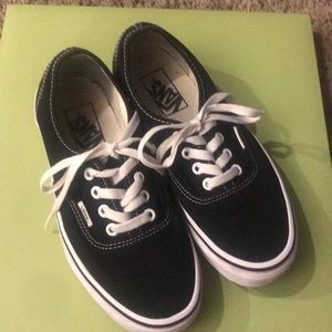 Women’s Vans size 7